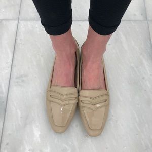 Banana Republic Nude Patent Leather Loafers SZ 10